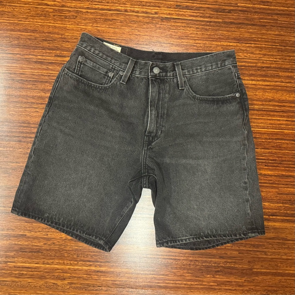 Levi's® Premium 468 LOOSE 9" MEN'S SHORTS size 31 9” inseam EUC like new